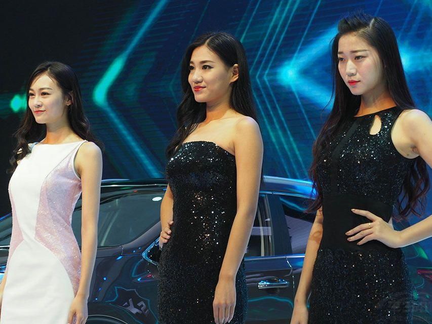 ���ŵ�̧ͷͦ�ء�