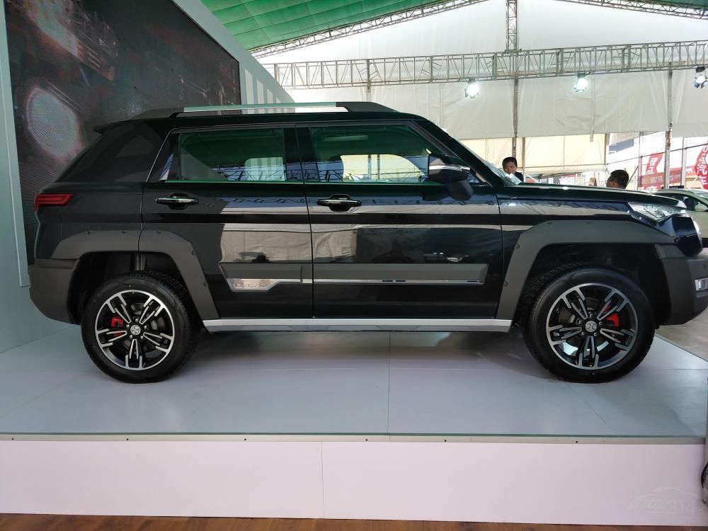 µ׽դŵĺɫǰΧոǵڡʽüԼӲʵߣЩԪ洦ɼ