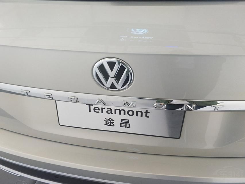 �·��ĸ�դ��������ɫ�ı߿�ǰפ���״�Ҳ�����ڴˡ�