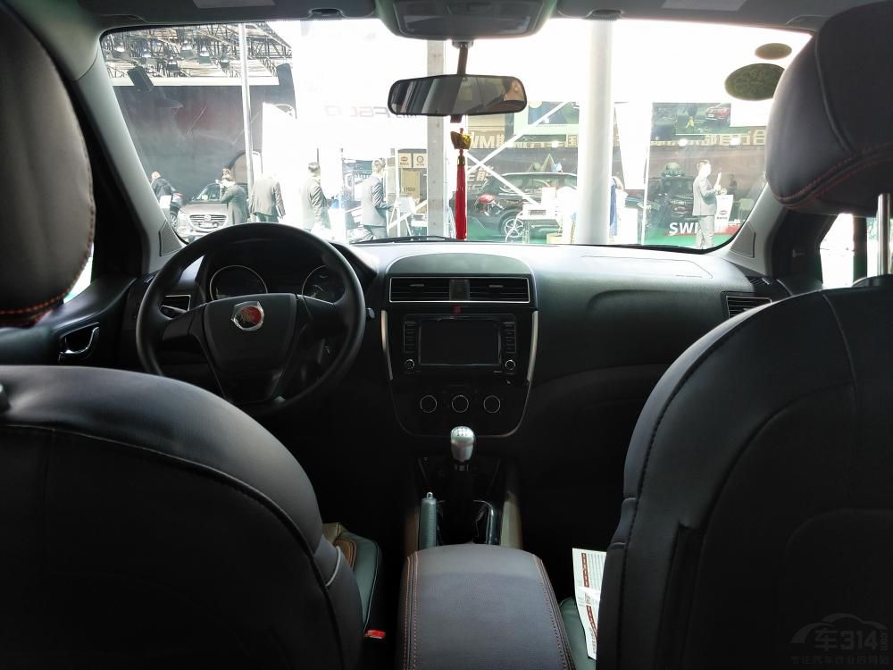 ȫϵ����ESP��ABS+EBD��ɲ������ϵͳ��ǣ��������ϵͳ��������̬�ȶ�ϵͳ�����෭�ȶ�ϵͳ�����¸����ȹ��ܡ�