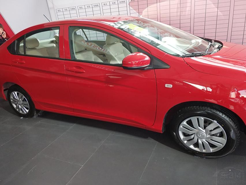 ���÷��棬ȫ�·淶�䱸��֯�����Ρ��綯�촰���Զ��յ�������Ӱ��7Ӣ�紥�����ȡ�