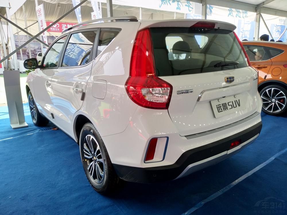 ǰ�����������¼���ʽ����������ƣ����Ϸ���������������LED�ռ��г��ƣ��Ե�Զ��SUVʮ��ʱ�С�������