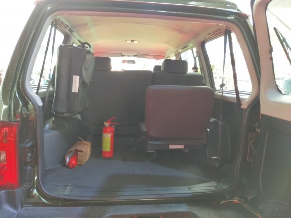 ³˹Ϊ235/85 R16ԽҰ̥䱸ȫߴʽ̥