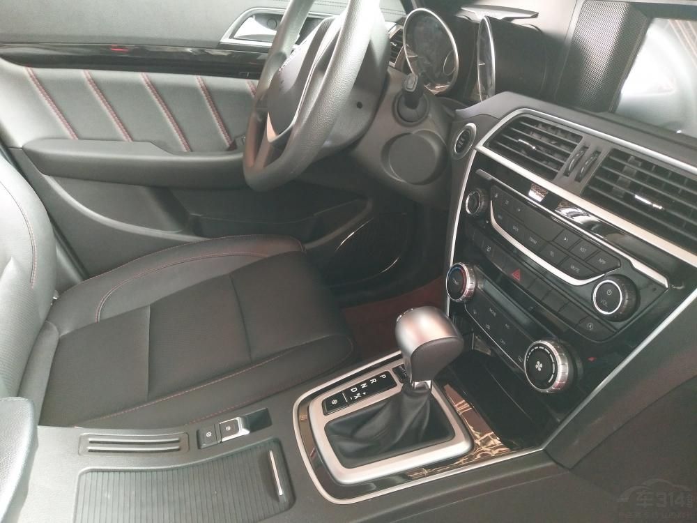 �ڳ����ߴ緽�棬�Ա�CS10�Զ����ĳ����ߴ���Ϊ4663mm*1875mm*1700mm