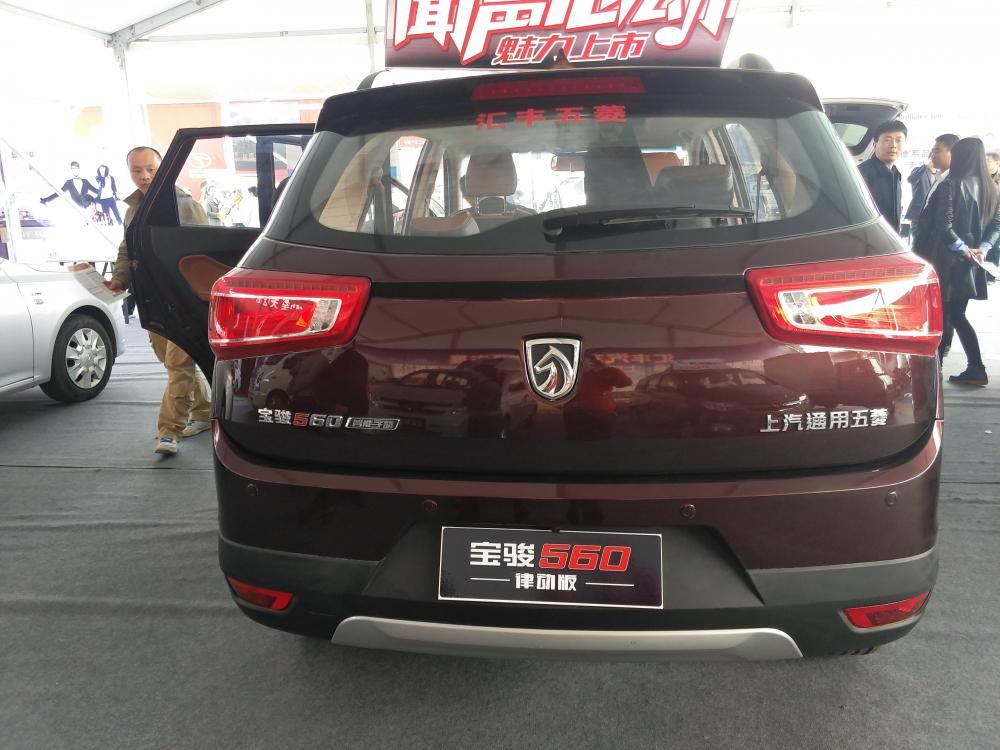 ����560���ڱ���730�Ļ������з�������һ��SUV���ͣ����к�һ·�߸��ͽ�����ֱ�ƹ���H6�����Ǵ�δ��Խ����