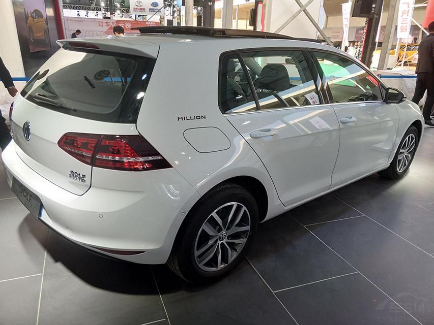 ʹ�ø߶���R-Line�߱��˸��˶����Ӿ�Ч����