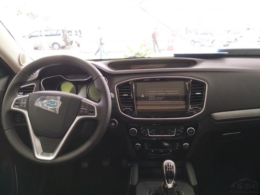 �����ķ����̲���Ƥ�ʰ������ָ�һ�㣬�ߴ�����Щ��