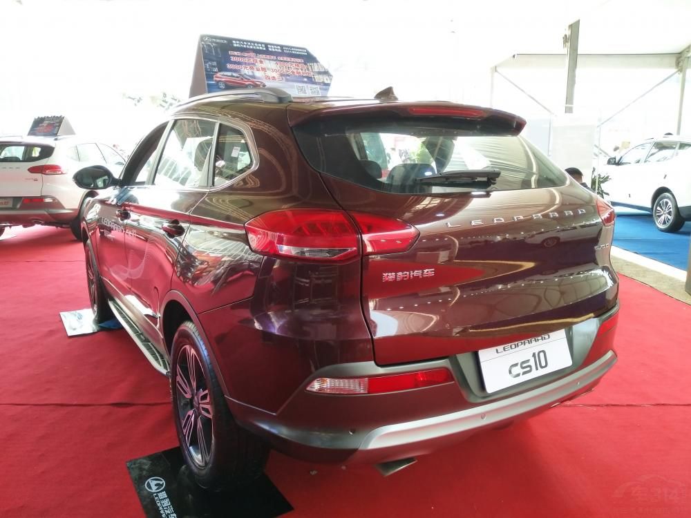 �䶨λ�ڳ���SUV����������Բ�󡢱�����