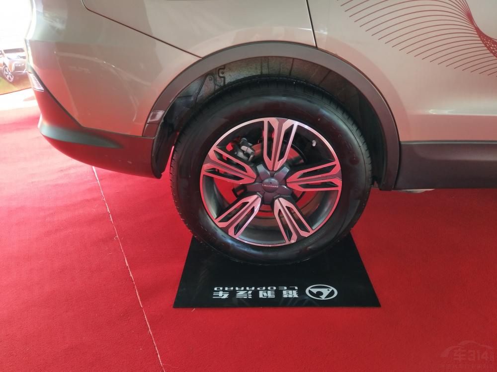 �����䳵�ͻ��䱸��ȫ���촰����������ͣ��������ɲ�����û���ʮ�ַḻ�ġ�