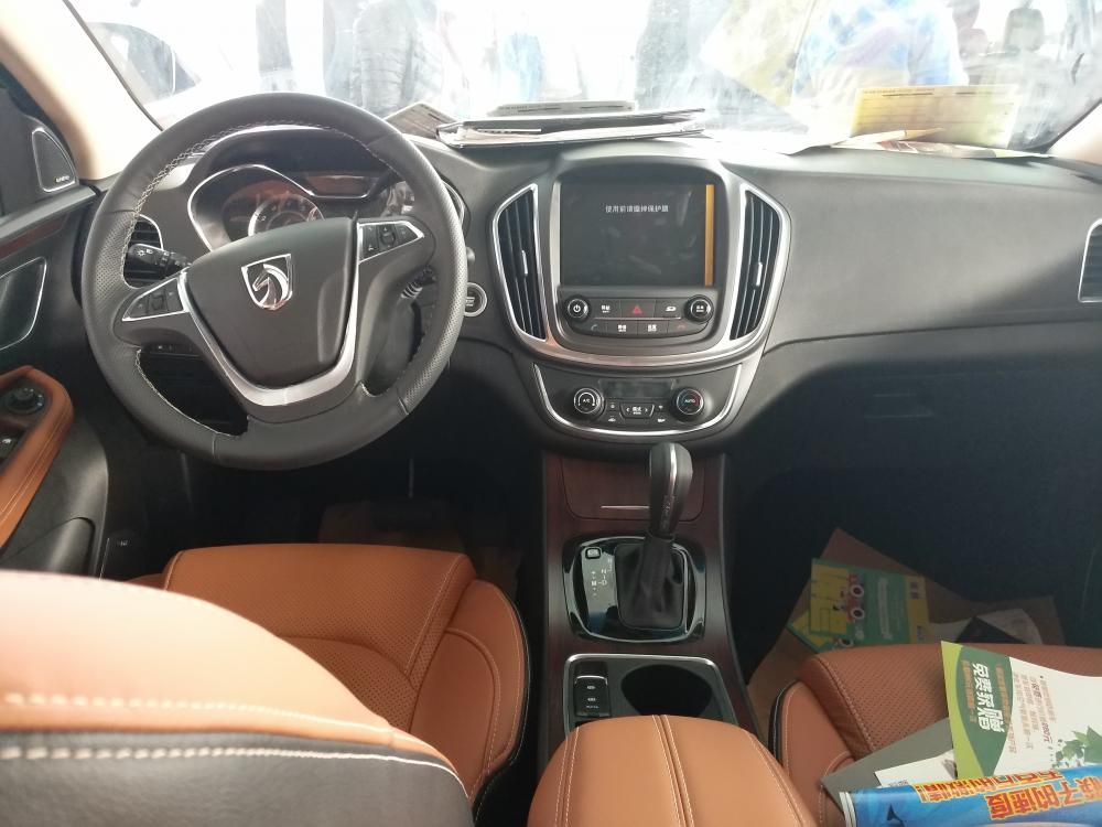 ����ʽ�п�̨����ľ���ΰ�װ�Σ������������ʸС�