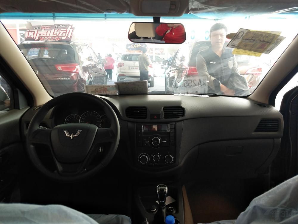 ������Sװ���˺ܶ��񵼺��������绰������Ӱ��ȣ�ʵ���ԵĹ��ܡ�