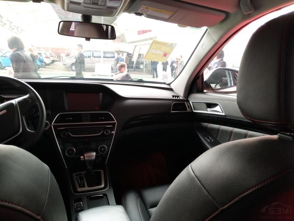 �������ֿ��ܻ�ƥ��CVT�����䣬���Ų��ͺ�����Ϊ7.3L/100km��