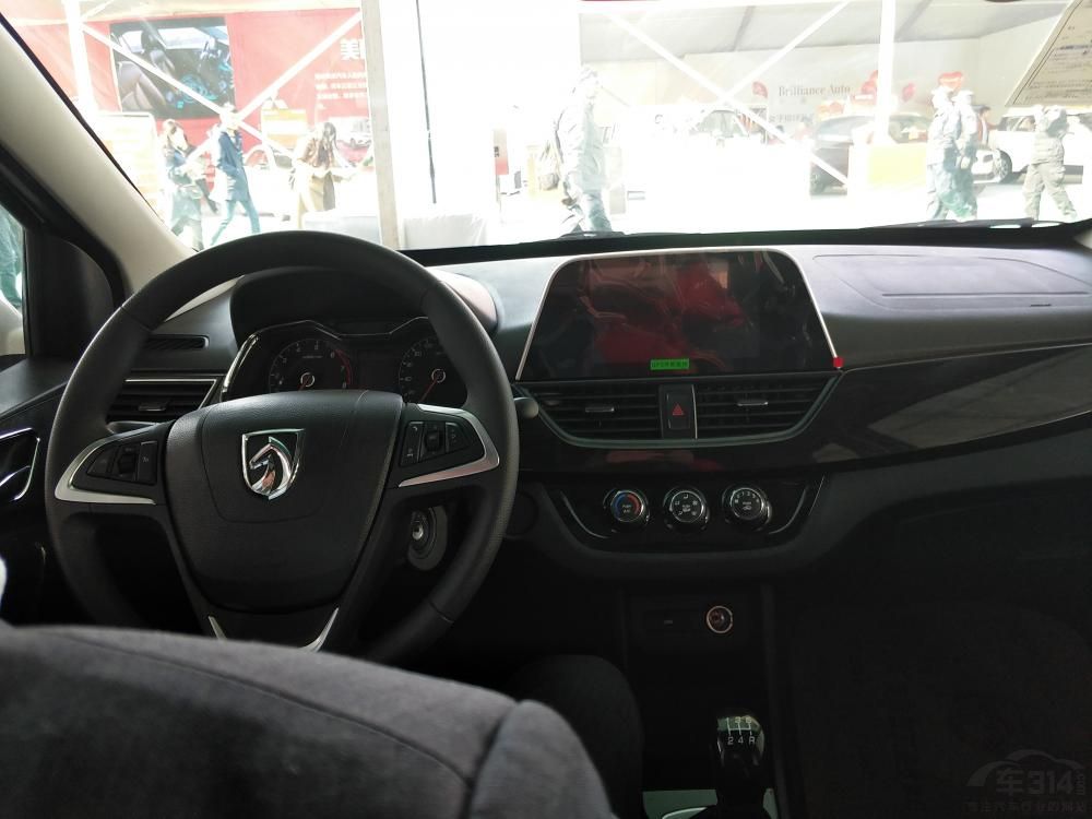 �����Ϊ82������60ǧ�ߣ�/5600rpm�����Ť��Ϊ116ţ����/3600-4000rpm����ƥ��5���ֶ������䡣