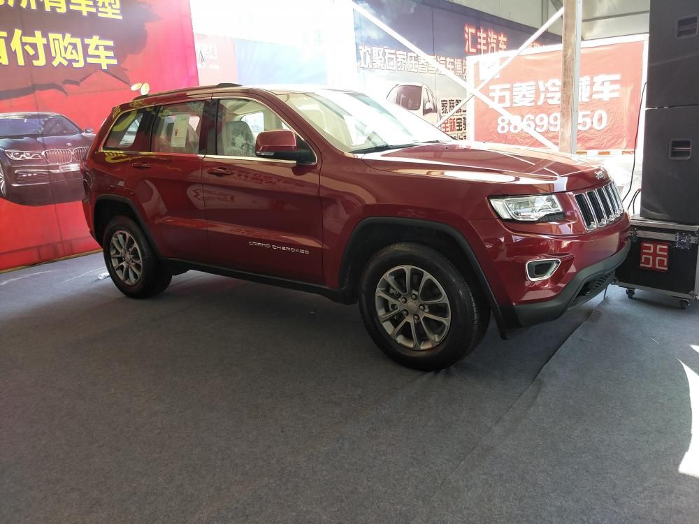 ��������ɫ���Σ��䱸��Ƥ+Alcantara�������Σ������Ը�ǿ��