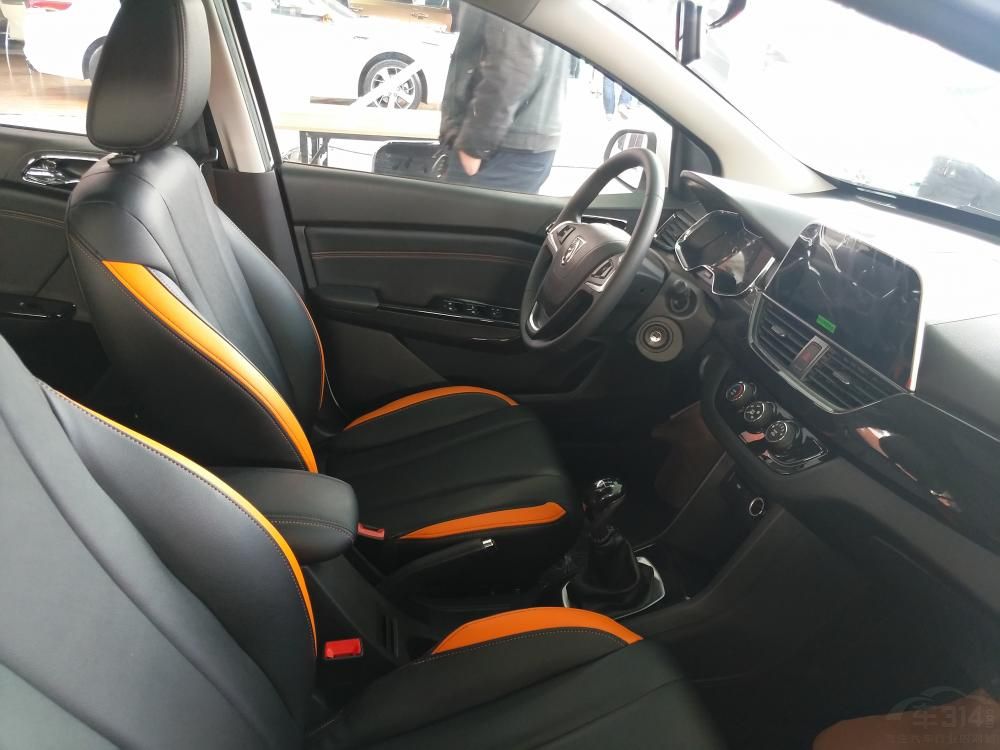 ��֮�������5�����Ͻ���Ȧ���ƶ���ʽΪǰ�̺��ʽ��