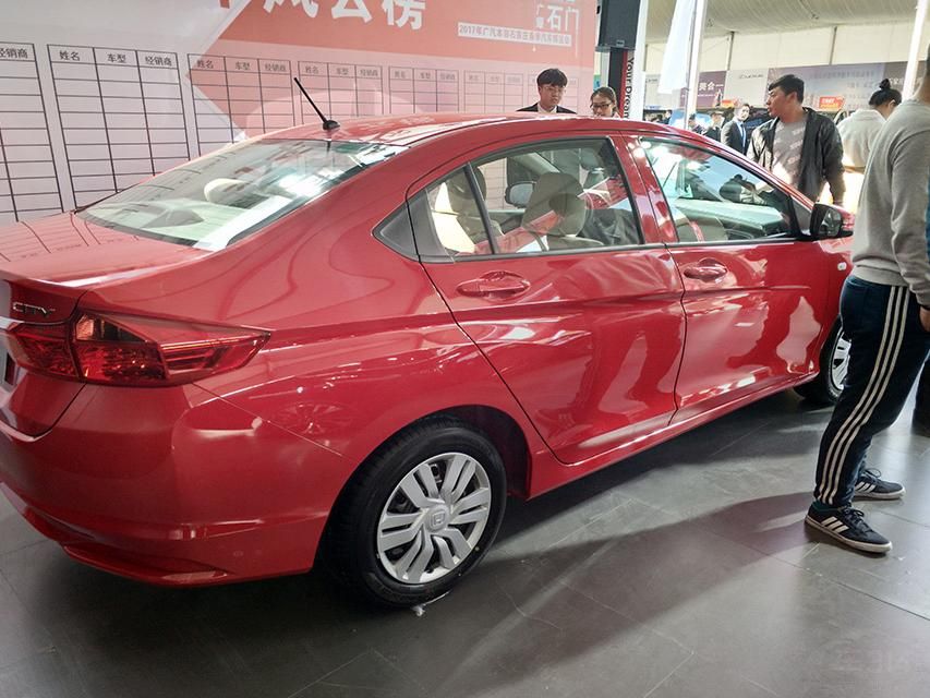 ⣬Ǳ̵ɫΧƣΪĿƼɫ١