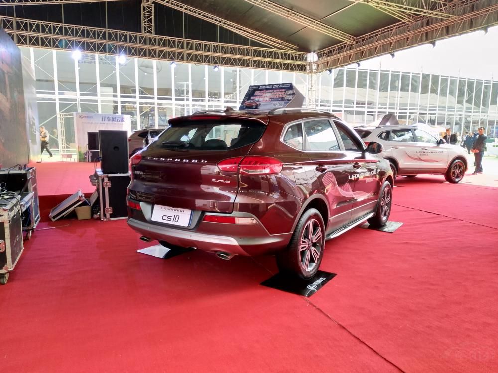 �Ա�CS10�Զ�����Ȼ����������4G63S4T 2.0T������ѹ�������������177������130ǧ�ߣ������Ť��250N��m��