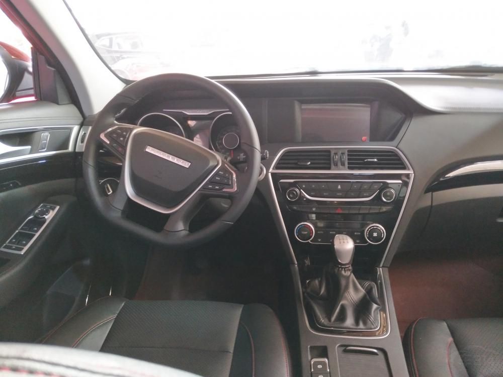 �����÷��棬�������ǰ�����ҡ�ABS+EBD���󵹳��״������������ڡ�18����Ȧ�ȡ������䳵�ͻ��䱸��ȫ���촰����������ͣ��������ɲ��ǰ�Ų����ҡ������ȶ����ơ�����Ѳ����Ƥ�����Ρ��Զ��յ��ȡ�