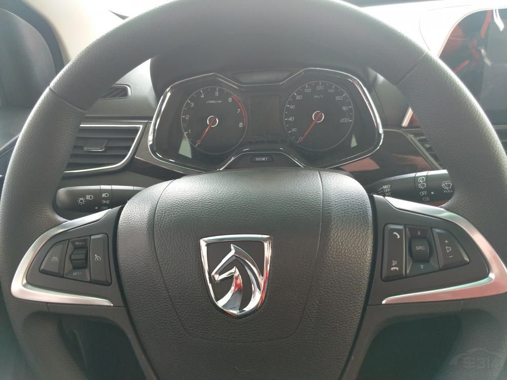 ����310������һ̨1.2L����Ȼ������������