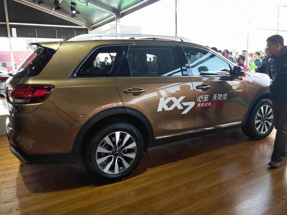 �³���������Ӳ�����Ͷ�ʵ���ı��ε�β�ƴ���ƽ����β������Ʋ�������ƽӹ��