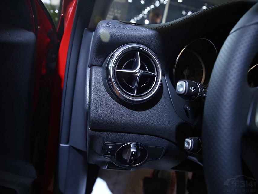 ��������GLA�ĳ����߷ֱ�Ϊ4431/1804/1532mm�����2699mm��