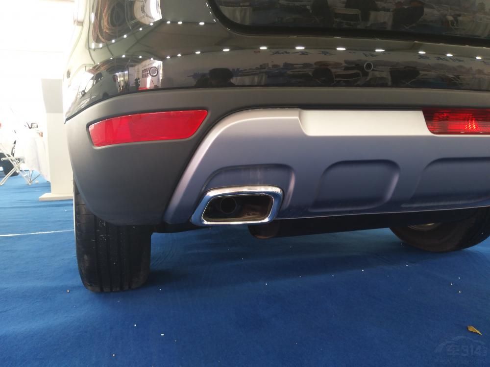 ��Խ�Ļ�����оλ�ڷ������Ϸ���