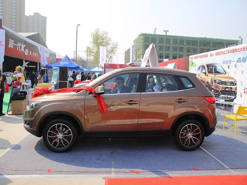 �ε������ϳ���ʹ�õ���˫ɫ���͵����Ͻ���Ȧ��