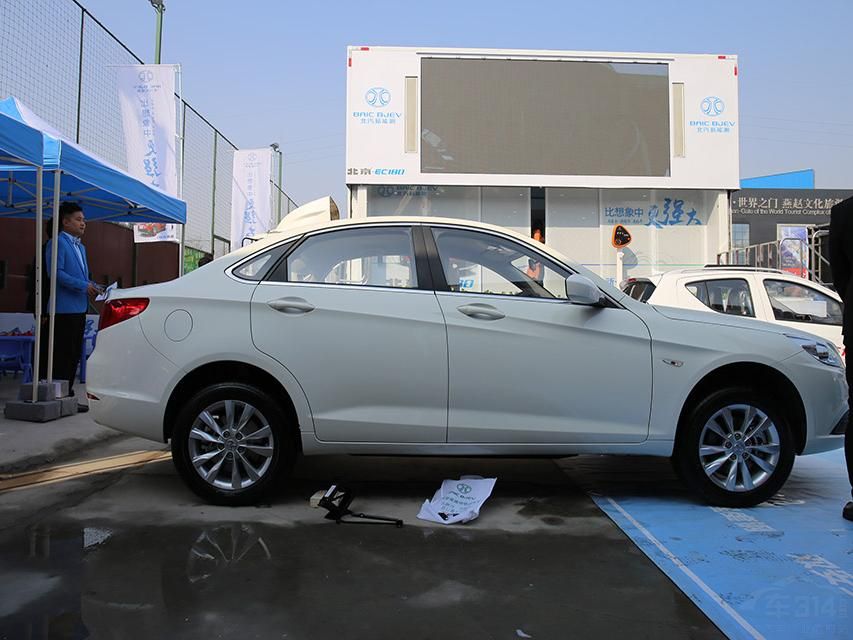 ΪһλA00Ĵ綯EC180ӵɵΣ߷ֱΪ3675*1630*1518mmΪ2360mm