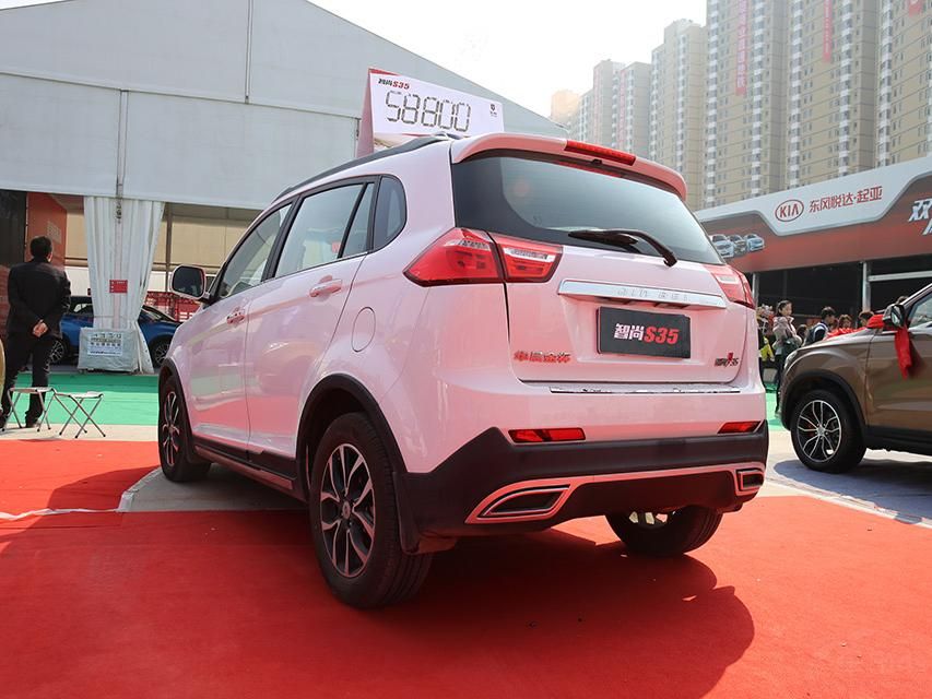 ���һ�����ɫ�⻷��Ϊװ�Ρ�