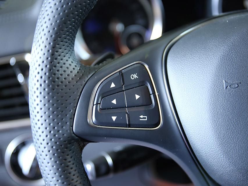 ������ɫ��������˫����������դ���˶���ǰ���ոܡ���ߴ�LOGO�ȡ�