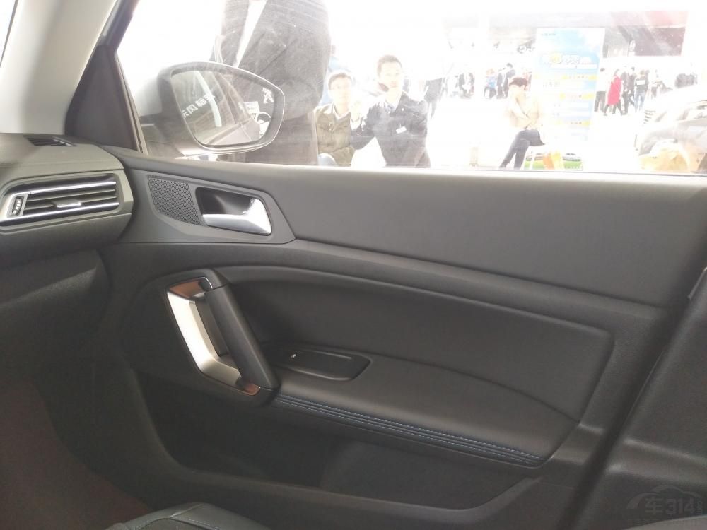 �����߳ߴ�Ϊ4590/1820/1488mm�����Ϊ2675mm������ֿ�308���ͼӳ�63mm��