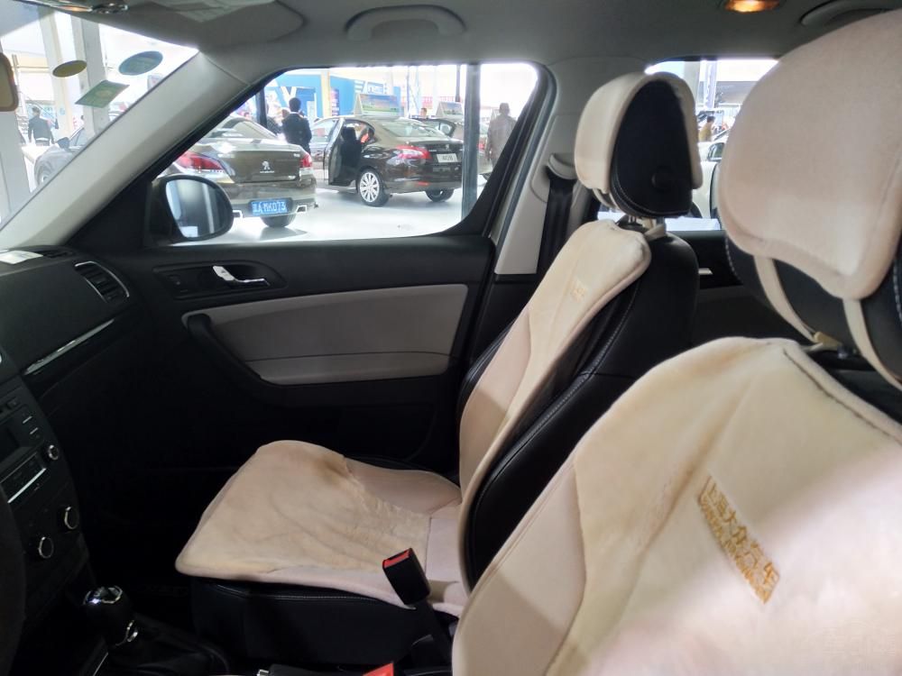 һ��ȫ����Ƶ���ۣ����������ͷ������ֿ�Yeti������ʽ�ĳ��������������ӽӽ��µ��ǿˡ�