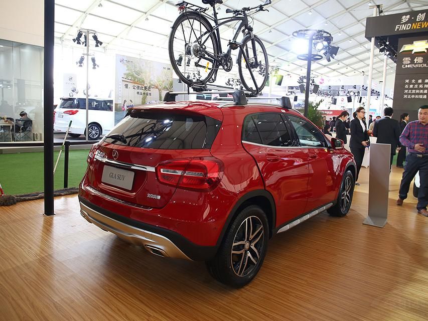 ��ͬ����ͨSUV�����Ĵ������GLA��Ͱ��ĳ�������������չ�ֵĸ�����Ǳ���Ʒ�Ƶ����ź��ݻ���