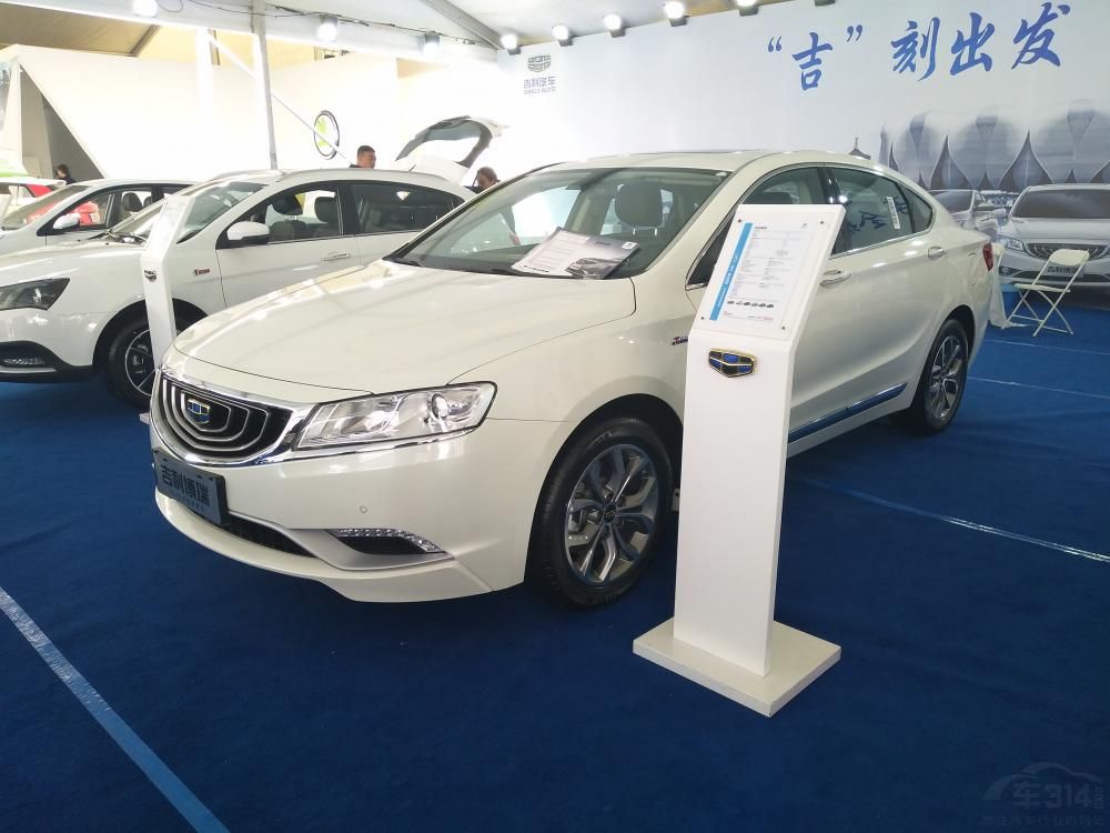 ������ϲ����ﱳʽ�����ͣ����濴��ȥ���ж��У��ڳ�β���Կ���һ˿�ֶ��ֵ�Ӱ�ӡ�