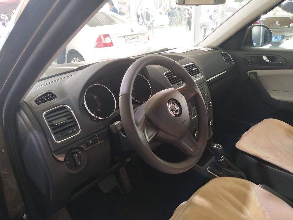 Yeti�����������������Ե���ʵ���򵥵�Ԫ�ش���򵥵���ơ�