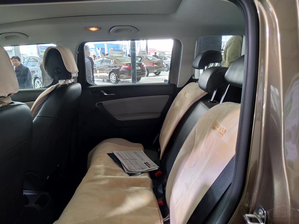 ��ȻС�ɣ�����ͬƷ��ȴ������˶����Ը�