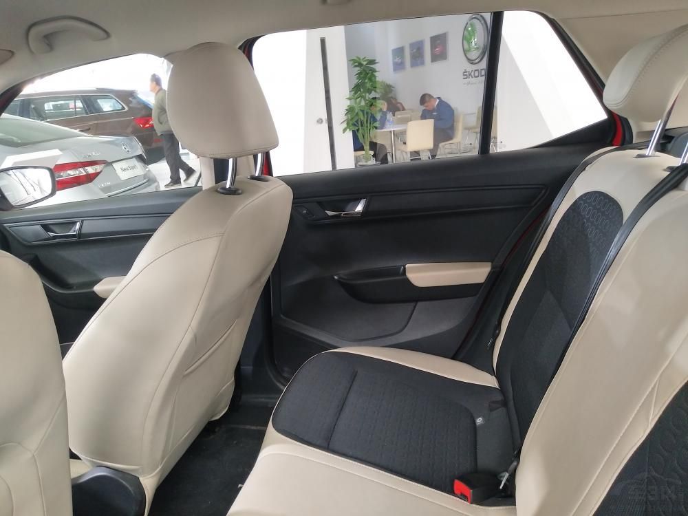 ����ϵͳ���棬����˹�´�ȫ�¾����ṩ1.4L��1.6L��Ȼ������������������ѡ��