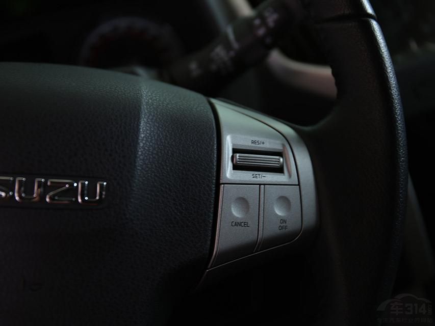 ͬʱ���п�̨�ϲ������˷�Ƥ��·�Լ������ĳ��ŷ��֡�