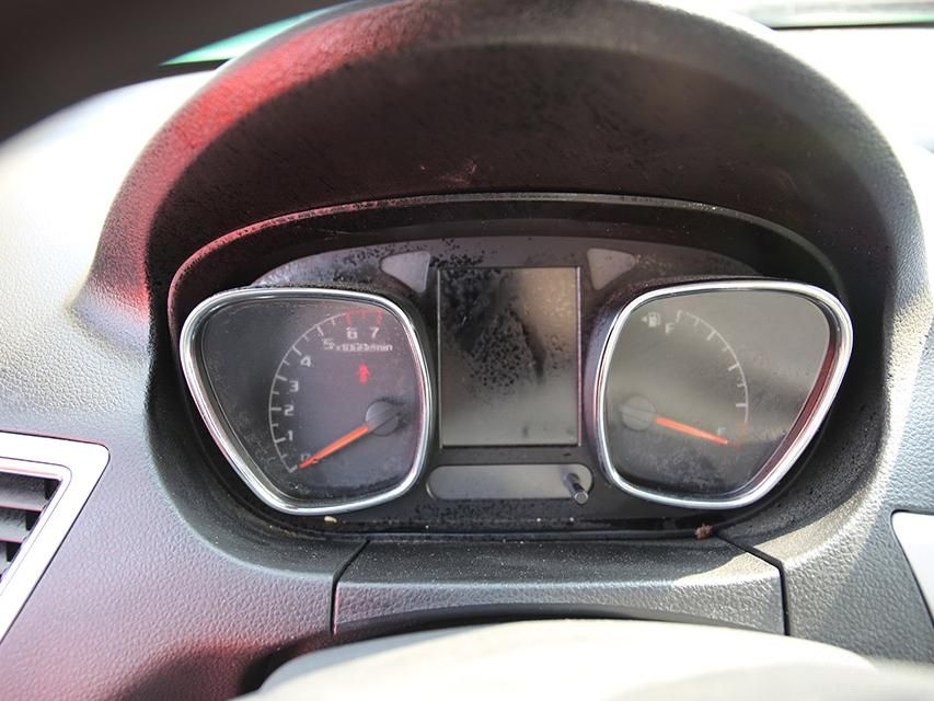 ����ʹ�öƸ�װ�Σ�����������������S30�ԵñȽϼ��󷽡�