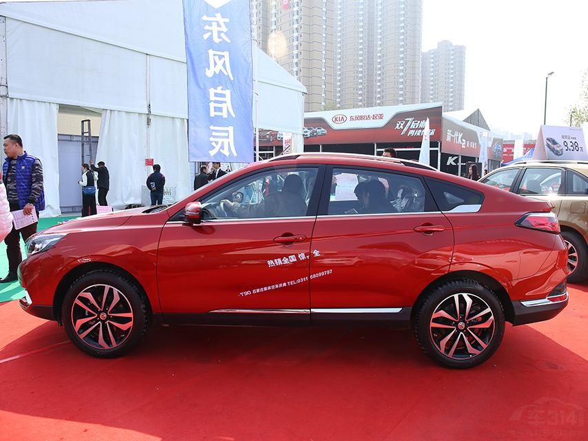 ������ͽ����2015��4���Ϻ���չ�׷���VOW��������Ԫ�أ����Ͷ���������