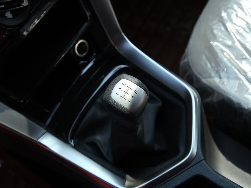 η³ΪTͲ֣ǳ˫ɫӪ˲ľӼҷΧɫװļΪЩ