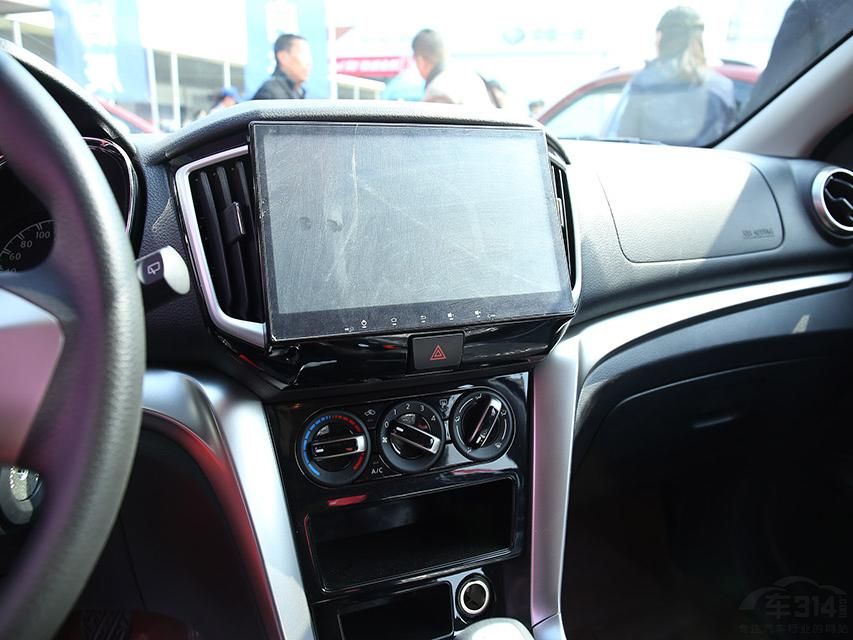 �䱸��ǰ������ͷ������Ӿ��·�����ͷ��ȫ����Ȧ����������ܵȡ�