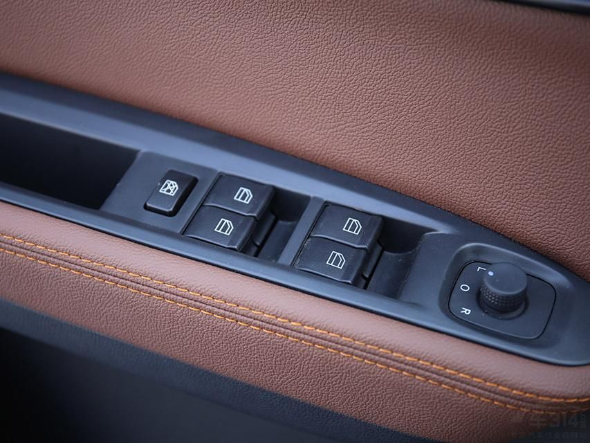 չɭR7 1.5Tṩɫɫװ˷̼άΰ塣9ӢʽҺ