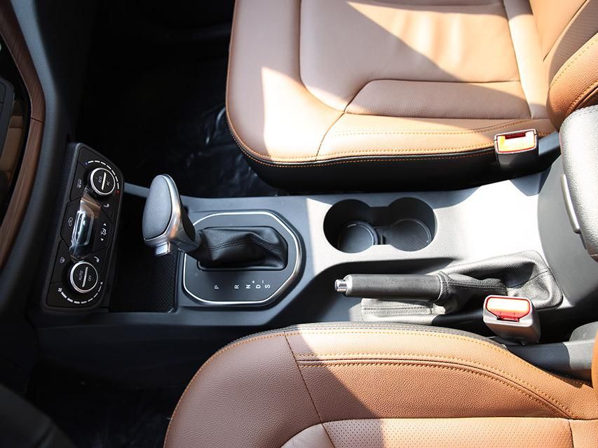 �����ߴ糤���߷ֱ�Ϊ4305/1780/1655mm�����Ϊ2600mm����Ȼ��λС��SUV�������������ݻ��ﵽ375L��