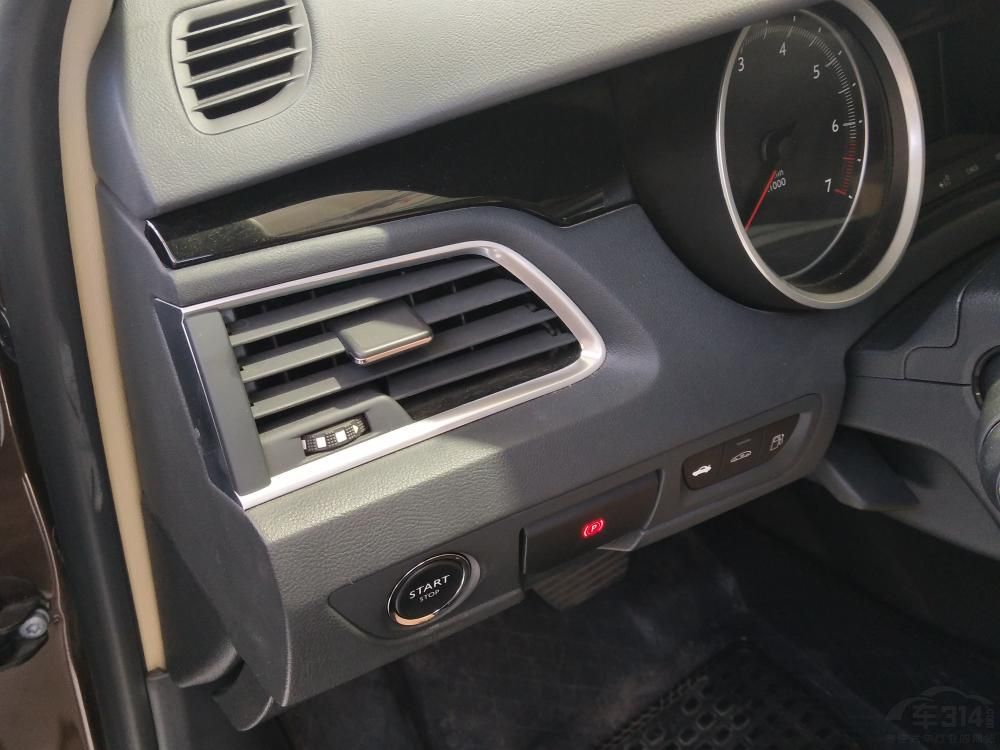 �������Զ��յ�������Ѳ����̧ͷ��ʾ��Ҳ�ڸó��г��֡�