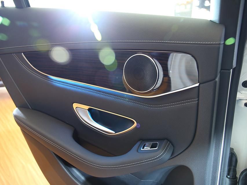 βͱ˫˫ƸУúɫΧԵòٵ۳͵˲ò̾䳬ߵĹҵˮƽ