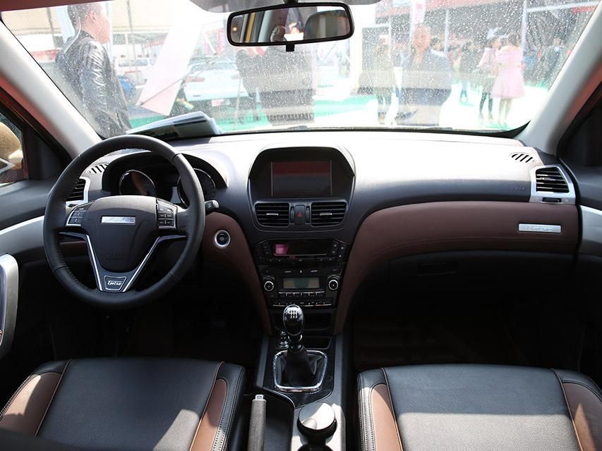 �ٰ��ȵ��п�̨���öԳ�ʽ��ƣ�����������ӹ��