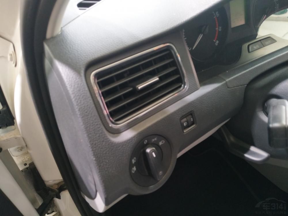 ���ڲ���˫ɫͿװ��