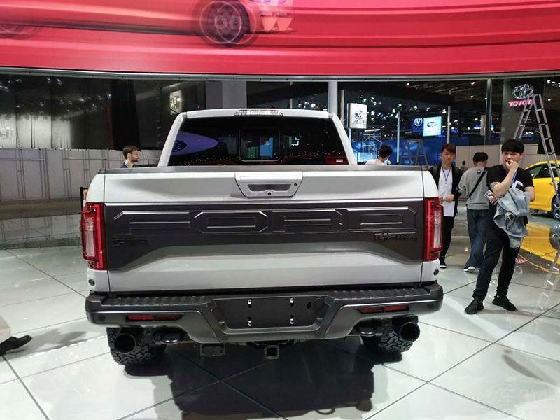 �³��䱸�л�����Ƭ��SYNC 3ϵͳ��ȫ��Ӱ����ק������ǰ����Ƥ���μ���/ͨ�硢ǰ����230V�����Դ��ڡ�����ӦѲ���ͳ���ƫ��Ԥ�������á�