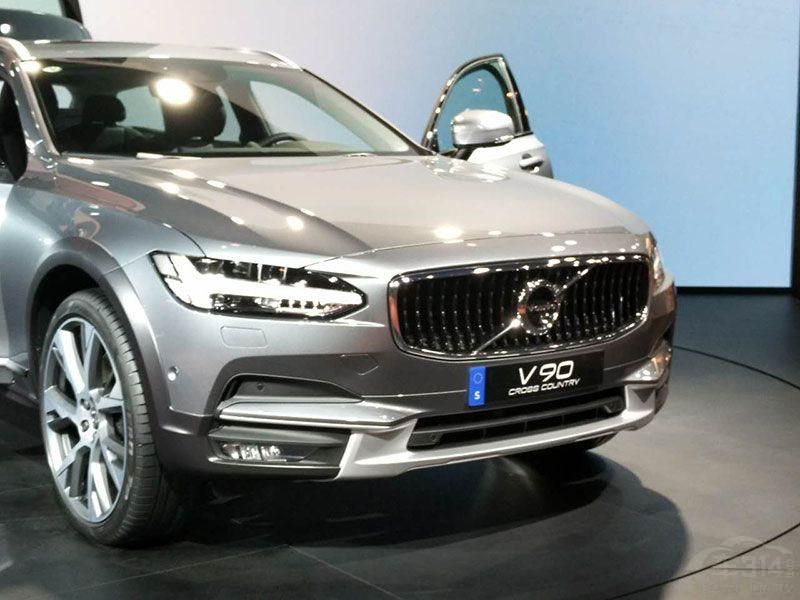 ͨ�����ӵ�ԽҰ�׼���ͻ����������г��Ķ�λ��